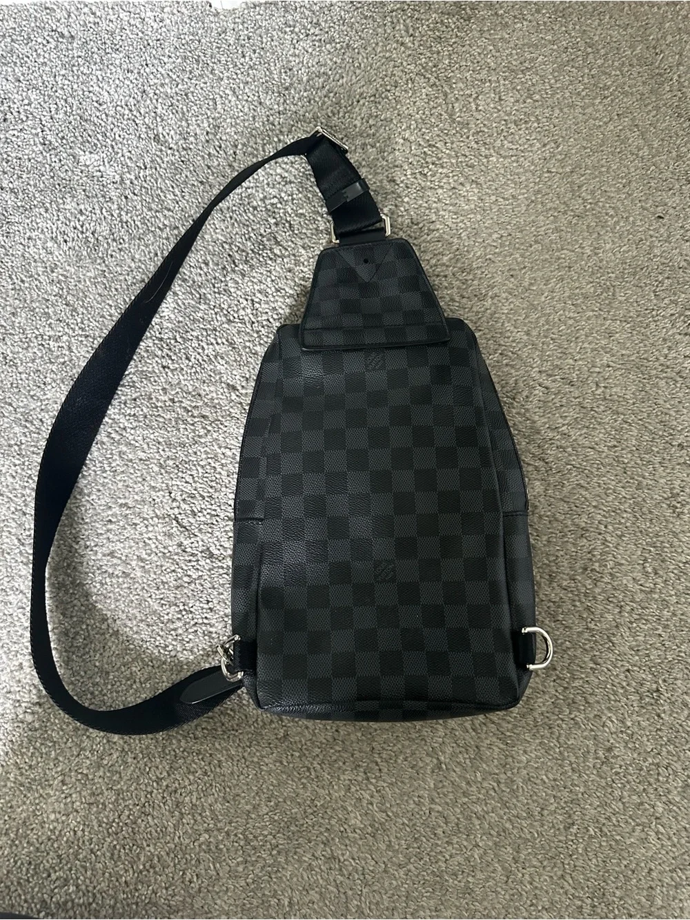 Louis Vuitton Damier Infini Avenue Slingbag – Onyx Black Leather (2019, SP1199)